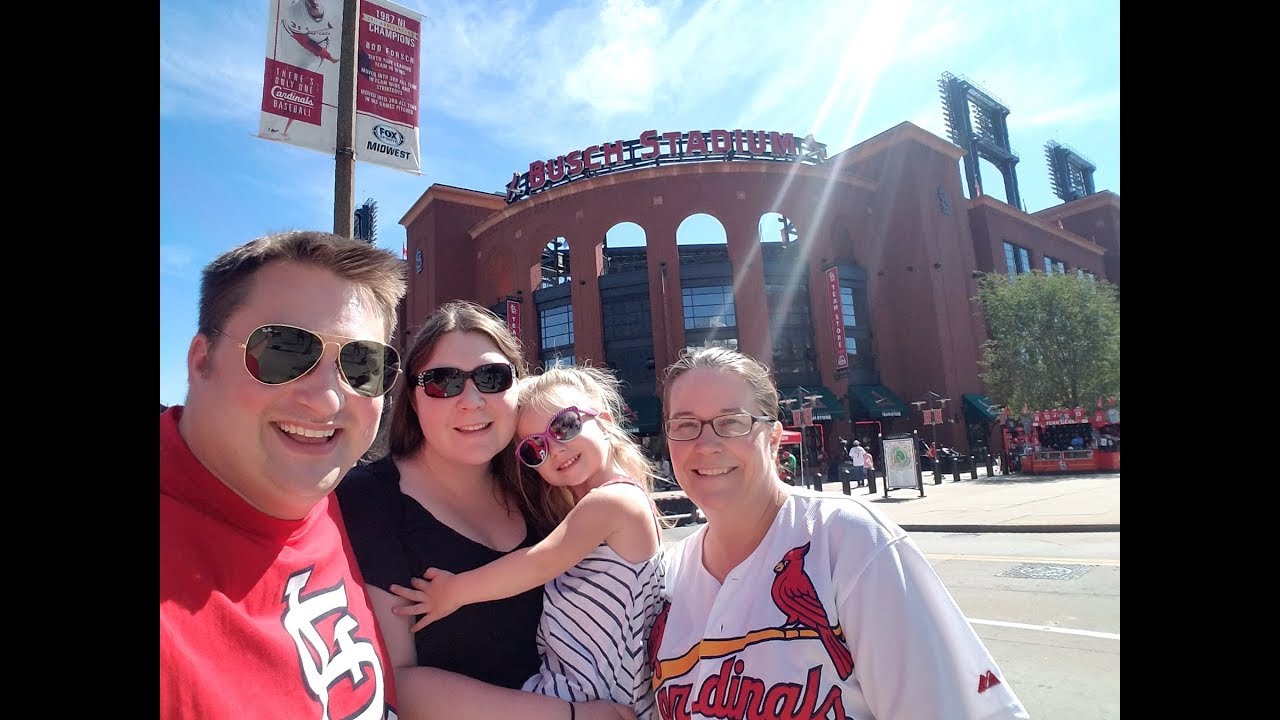 ST. LOUIS CARDINALS GAME BUSCH STADIUM - YouTube