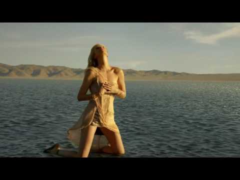 Музыка из рекламы Dior J'adore - The Absolute Femininity (Charlize Theron) (2016)