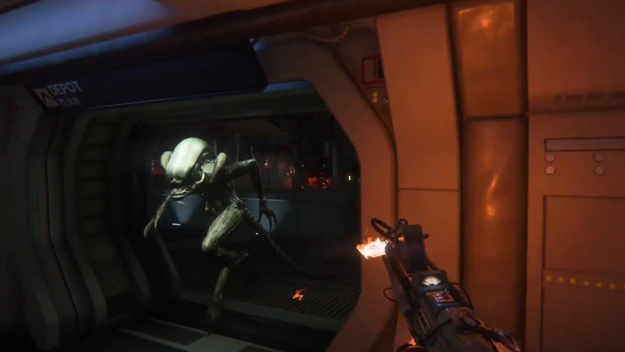 Funny Jumpscares and Glitches | Alien Isolation - YouTube