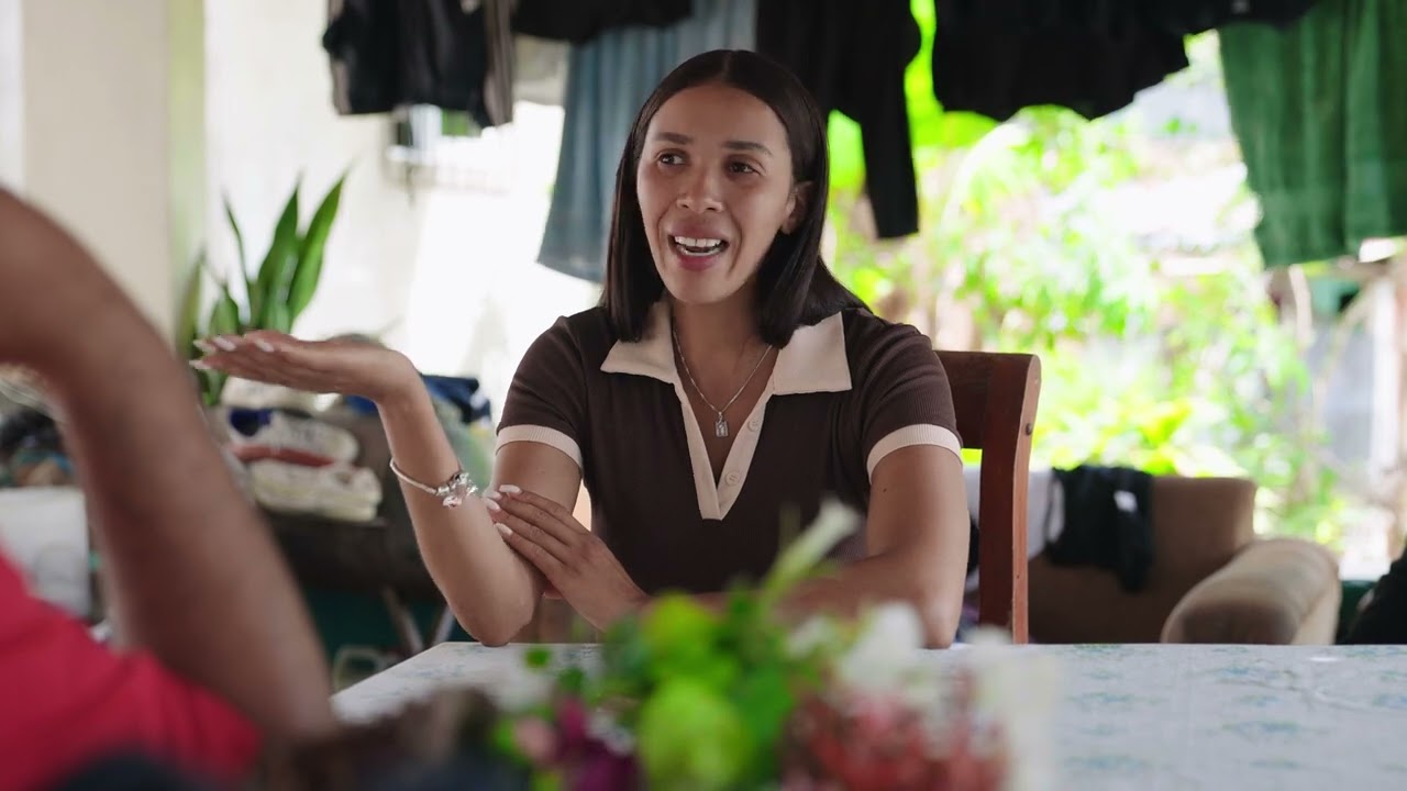 Se enfrenta con la realidad y mira su reacción