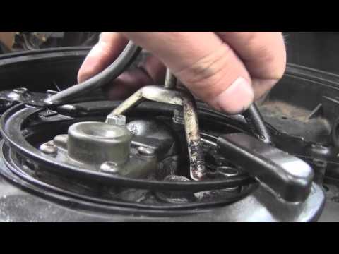 Replace a Fuel Injector on a 1.0 3 Cylinder Geo Metro
