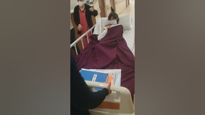 دخول العنود الى غرفة العمليات لإجراء العمليه الثانيه في القدم في  الهند  دعواتكم لها بالشفاء العاجل