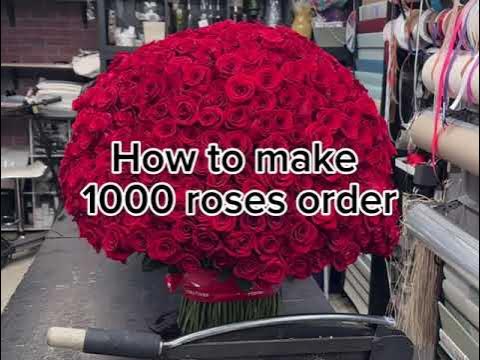 Make a ramo buchon with me 🌹 #ramobuchon #flowerarrangement #flowers #love  #rosasrojas #mothersday 