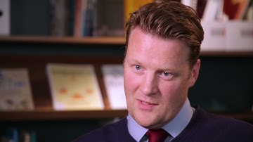 Head teacher Steve Dew explains RM Compare in a case study