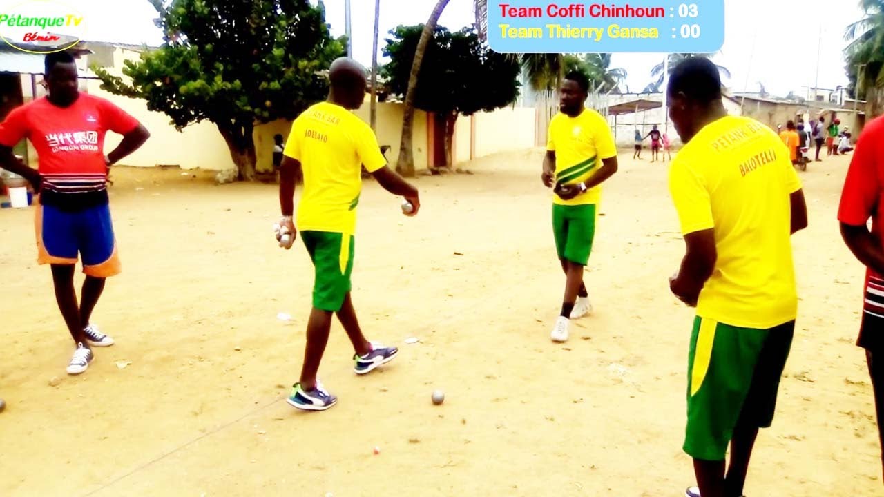 Miniature : Petanque 2023: Deux redoutables triplettes s'affrontent en 8è de finale !