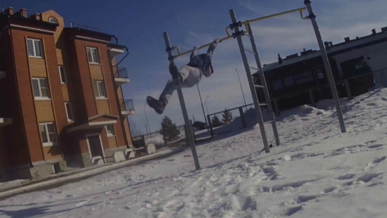 700 SUBS=ЛУНА В УПОР