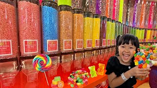 Cobain Semua Rasa Permen Jelly Bean Gummy Bear Coklat di Pantai Kuta