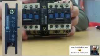 Enclavamiento mecanico de dos contactores