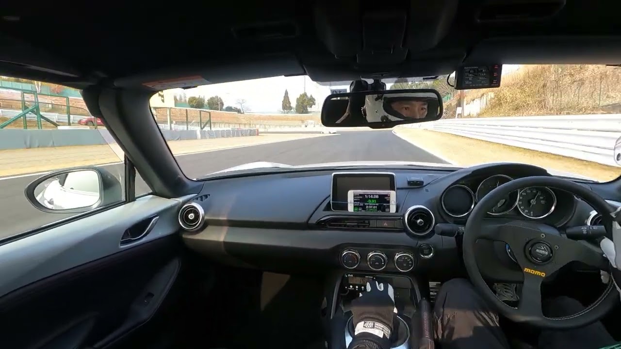 鈴鹿フルコース　　　　NDロードスター　　     　2分35秒28　　　　　