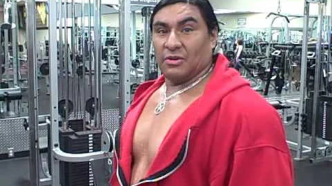 Roland Rodriguez leg presses over 1400 lbs for reps