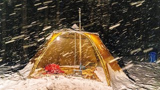 Solo camping in heavy snow | Hot tent that can barely withstand heavy snow