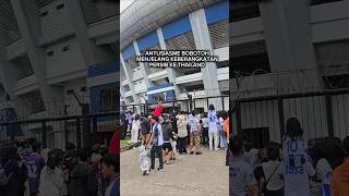 Antusiasme Bobotoh Di Gbla Jelang Keberangkatan Persib Ke Thailand