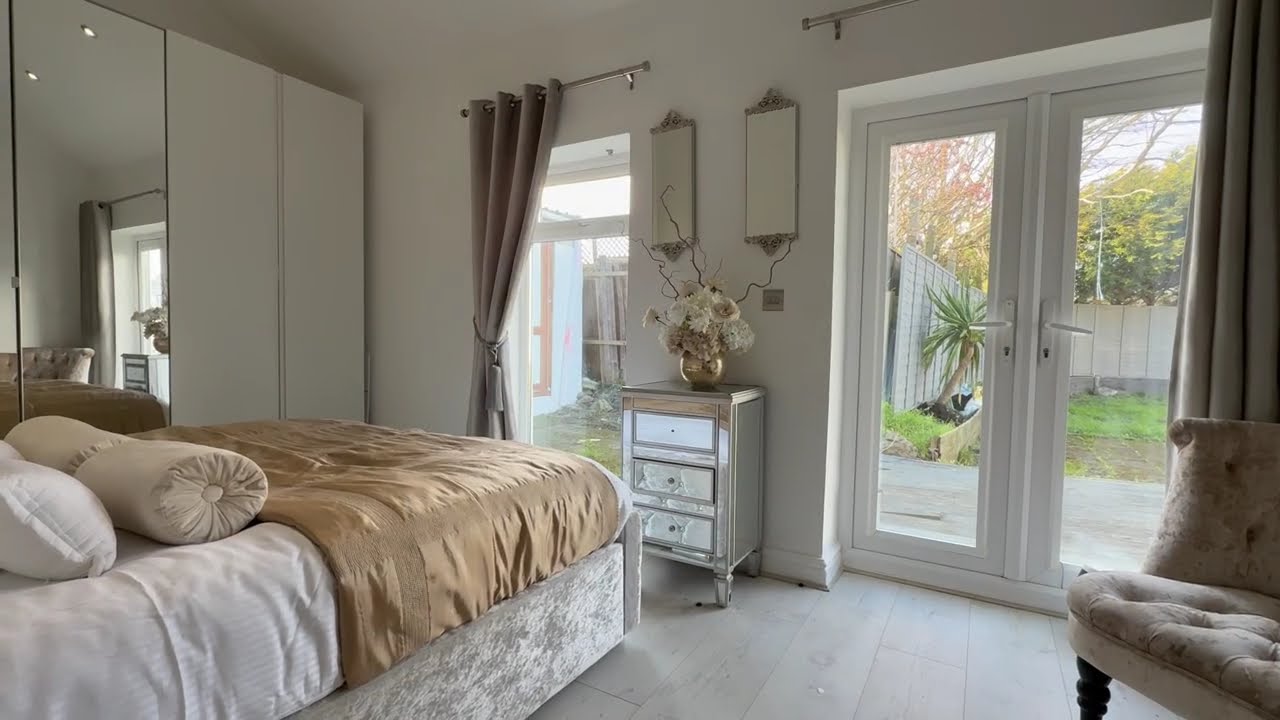 Capel Mawr, Bodorgan, Isle of Anglesey, LL62