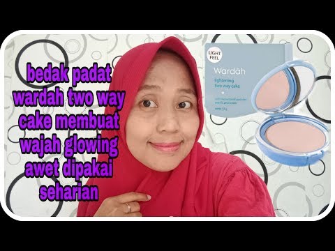 Review bedak WARDAH Two way cake 01 (light beige). 