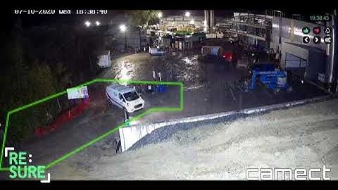 Camect AI Accurately Detects Van in Rain at Construction site
