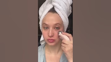 Half-face lift with the MINI+ Smart Device 💕 @steffieinthecity  #nuface  #microcurrent  #shorts