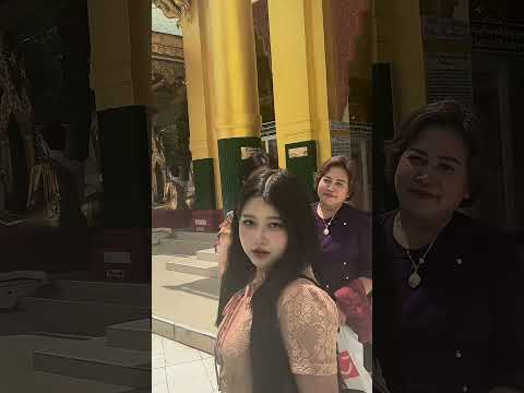 Burmese Girl In Burmese Dress 🇲🇲Passing by people to steal effect ahahah💗 #myanmartraditional