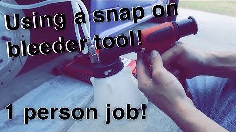 How to properly bleed your brake lines! Using Snap On Brake Bleeder!