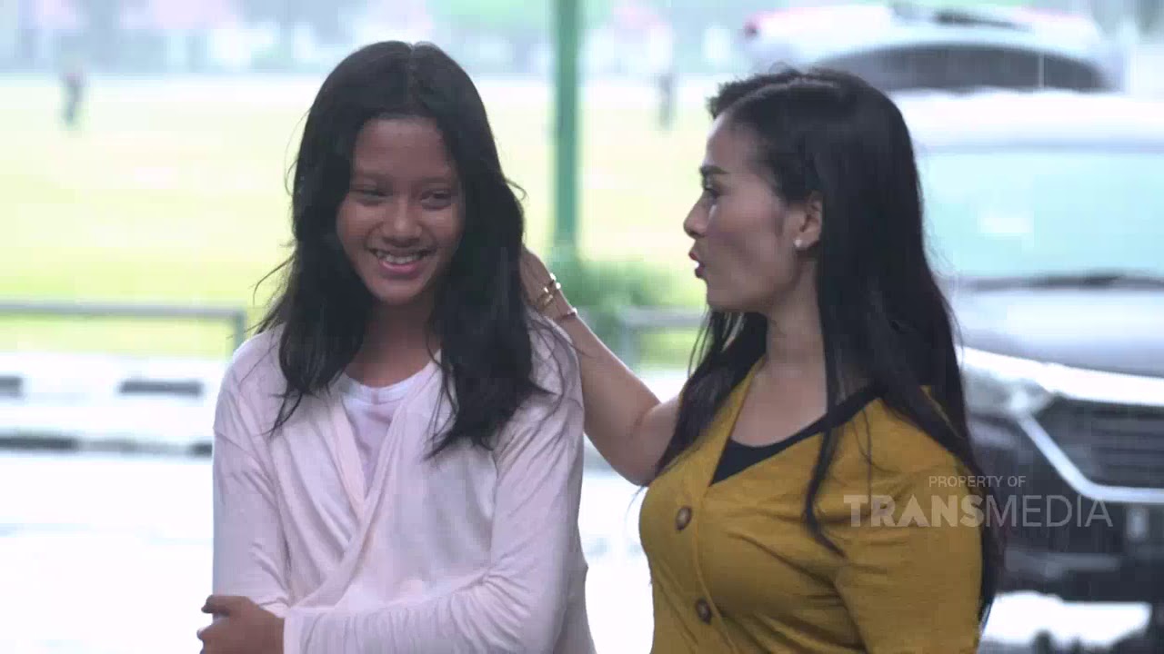 ANAK MILENIAL - Fans Salsha Hujan-Hujanan Demi Datang Ke Meet&Greet Salsha (26/3/19) Part 1