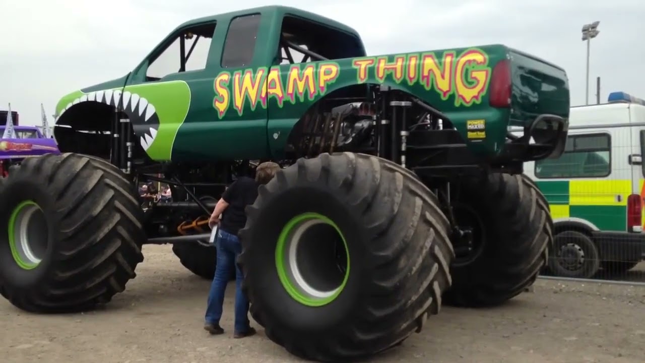 Skegness 30th August slingshot v swamp thing