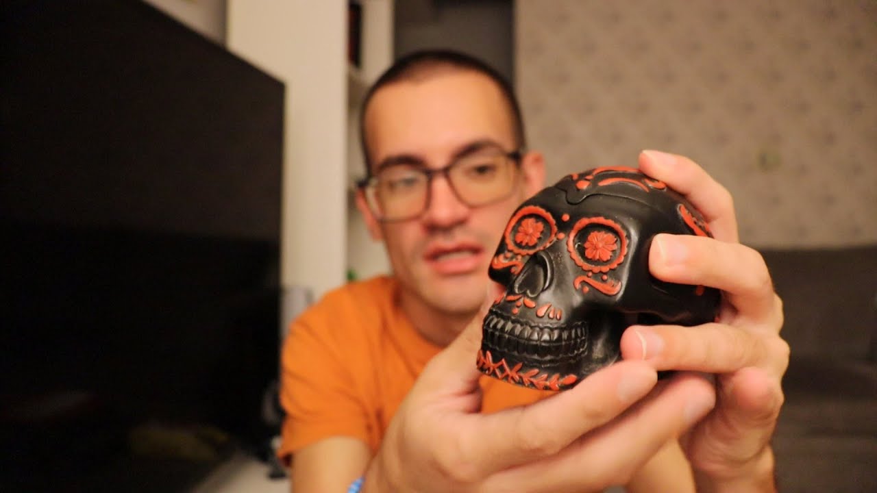 halloween-themed-triggers-asmr-youtube