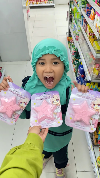 IT'S OK TO SHARE WITH ONLINE FRIENDS ❓YES😍 #shorts #queenzhirinaldy