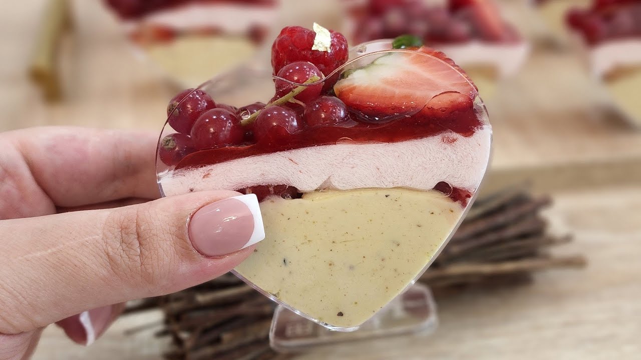 فيرين على شكل قلوب❤ بذوق الفراولة و البراليني تحلية رمضانية منعشة و تقطع كمية كبيرة🍓🧊