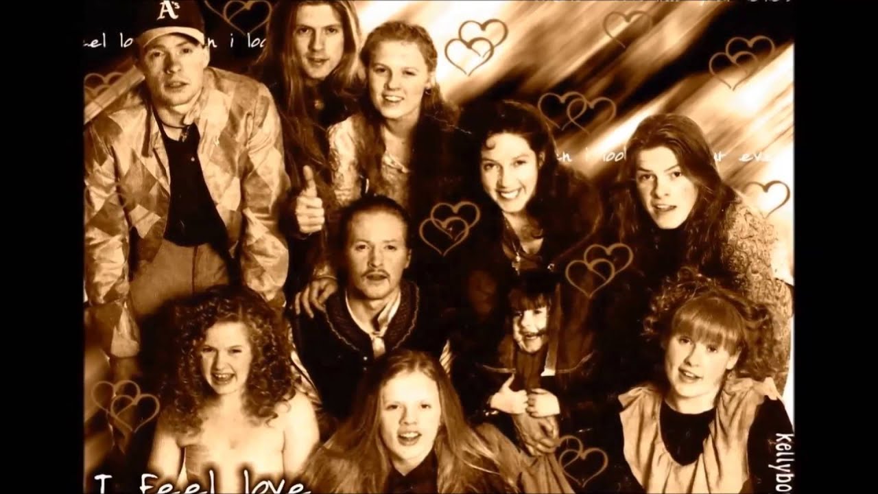 roses of red kelly family