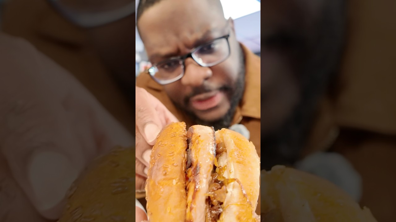 Worst Service Ever. Worst Food Ever! Wiener Circle Chicago. 