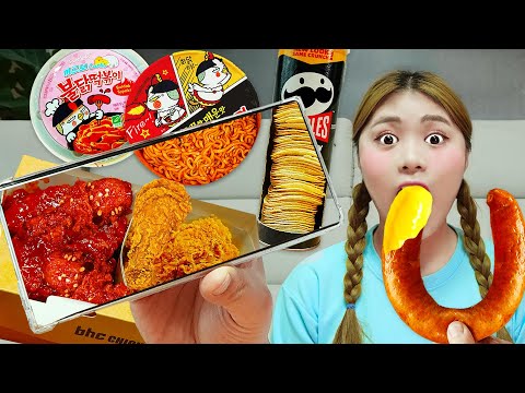 Mukbang Spicy Fried Chicken 하이유의 양념치킨 불닭볶음면 킬바사 소세지 떡볶이 먹방 Fire Spicy Noodle TTeokbokki | HIU 하이유