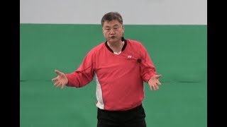 Badminton: 12 Month Singles Course Month 2-1 The KEY step after high long service in singles