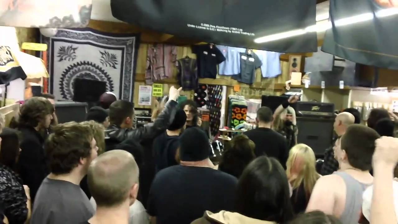 TOXIC HOLOCAUST - I Am Disease @ ERNIE NOVEMBER