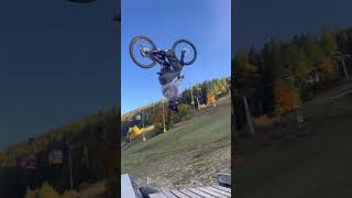 Entspannte airbag sesh #mtb #freeridemtb #sick #backflip #fyp #steezy #freeride