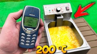 Eksperimen: Aku Memasak Nokia 3310 Dalam Minyak Mendidih!