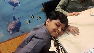 Aaj Family k Sath Dinner Bahar kia aur Boht Enjoy kiya