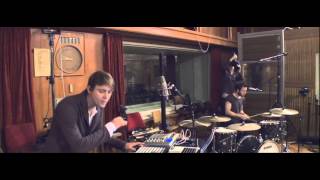 Miniatura de "Jazzanova - Theme From Belle Et Fou (Funkhaus Sessions) (Official Video)"