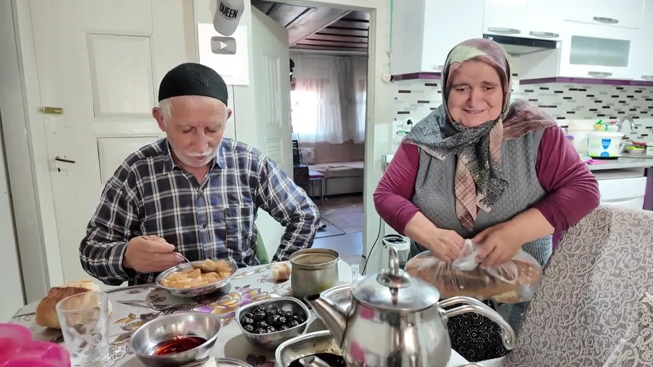 Köyde sabah kahvaltısı annemle pazara gidiyoruz Güler’den öğlen yemeği 