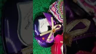return gift available yaruku venum DM pannunga 💝