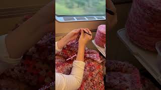 Look at my scissor hand!Crochet with me~#crochettutorial #crochetskills