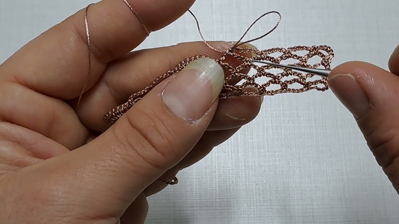 65. Tül gibi bir model oldu.  Sıralı tek renk çeyizlik havlu kenarı modeli