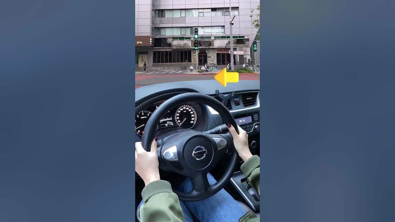 Be sure to use the steering wheel correctly when making turns. 