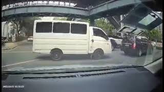 Security Guard Sinagasaan Ng Sasakyan Sa Megamall