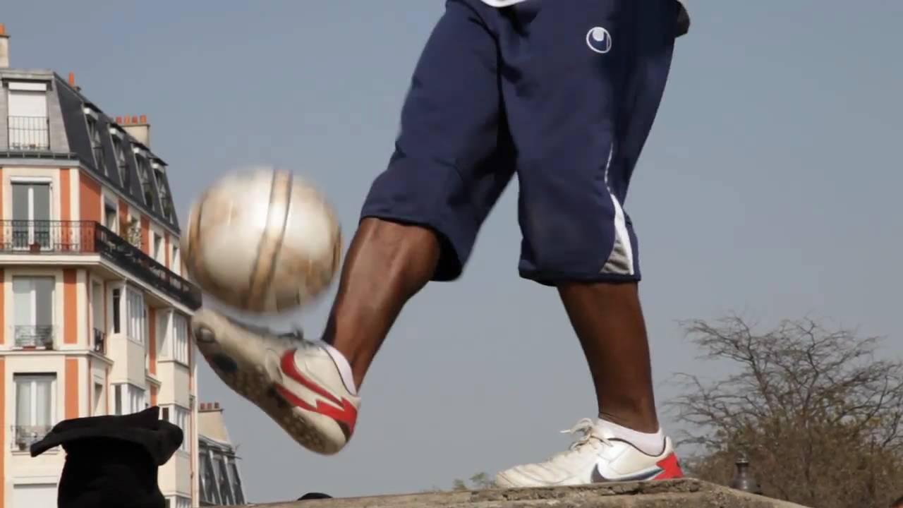 Iya Traoré – Freestyle s futbalovou loptou