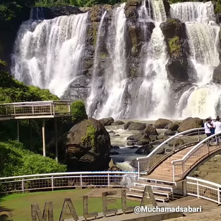 ' Keindahan Curug Malela Desa Cicadas Bandung