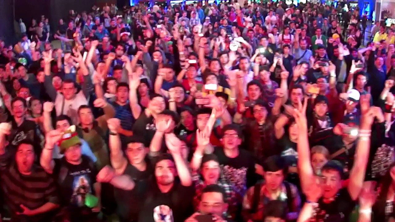 (2012 - ETCCHILE Files #39) - Puño arriba fighting games (Festigame)