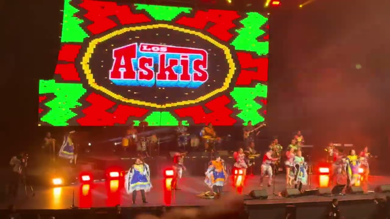 Los Askis 30 Aniversario Intro/ Niña Enamorada/ Ay! El Amor/ El Rey De La Cumbia