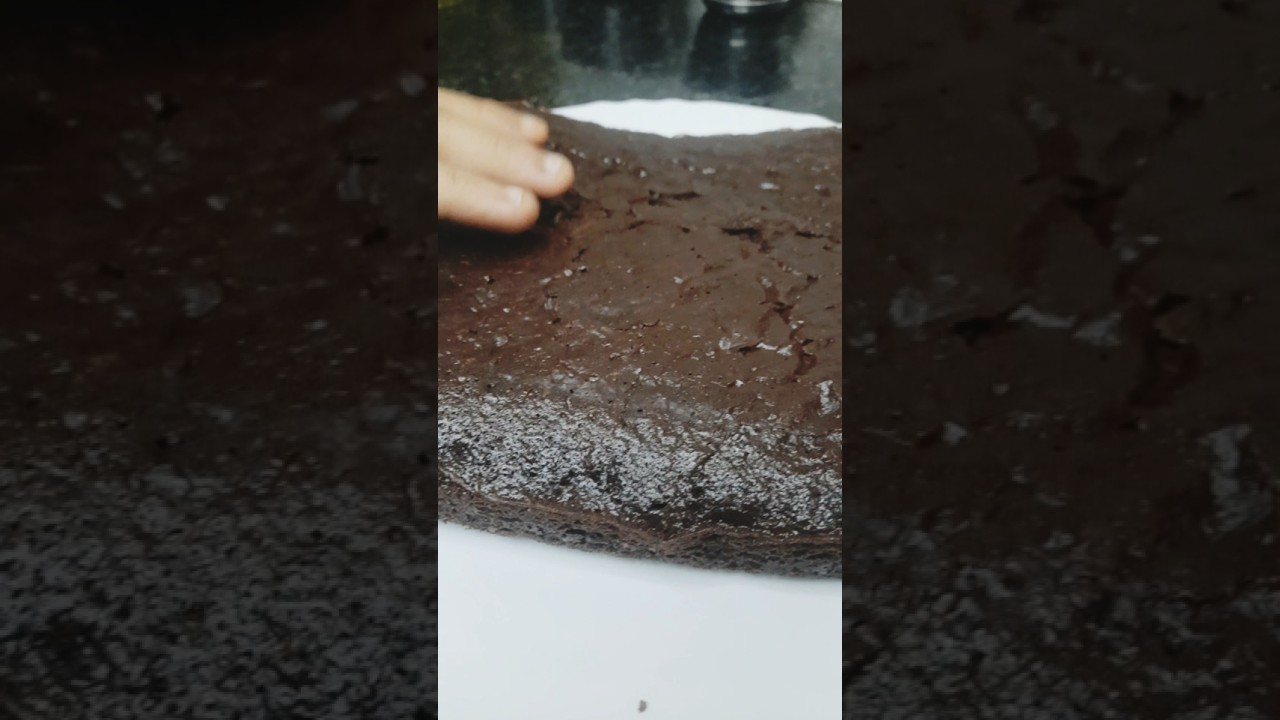 Eggless Soft & Moist Chocolate Cake Recipe 🍰 