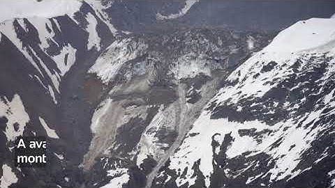 Vilarejo é destruído e fica soterrado após avalanche na Suíça; uma pessoa desapareceu