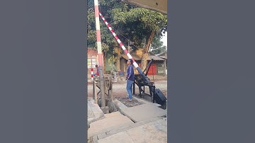 Gateman Close inter Lock Railgate #shortvideo