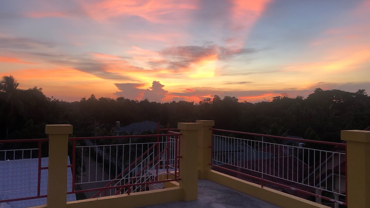 How much does it cost to live in the Philippines? - YouTube